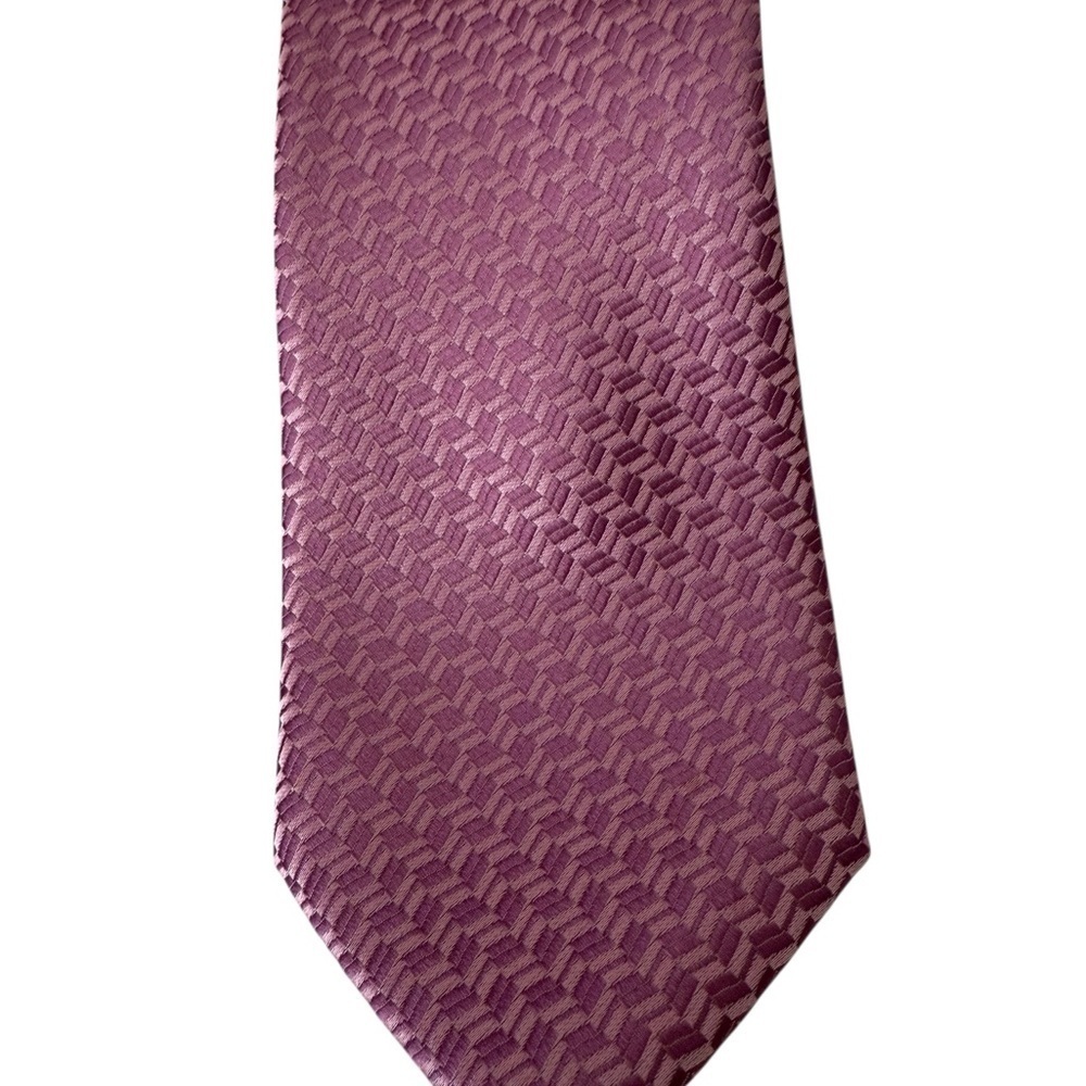 Michael Kors Poly Silk Blend Pink Herringbone Men’s Tie 58 inches  Work Dress.